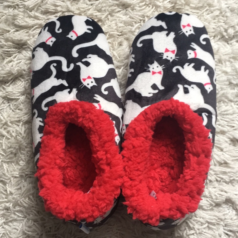 NWOT Cat Slippers